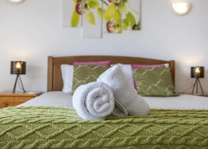 Daire Coolhouses Algarve , 2 Bed W/ Sea View, Blue Ocean View Luz