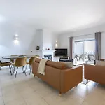 Daire Coolhouses Algarve , 2 Bed W/ Sea View, Blue Ocean View *