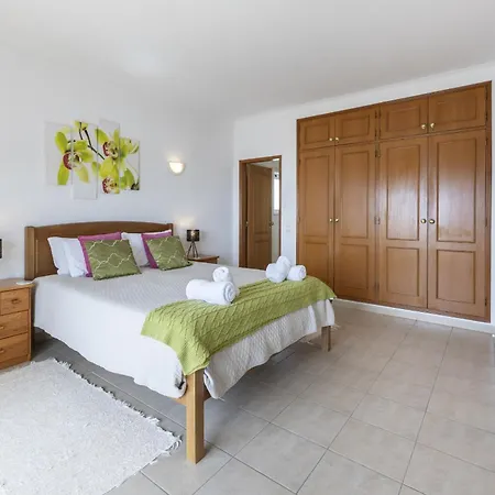 Coolhouses Algarve , 2 Bed W/ Sea View, Blue Ocean View Luz