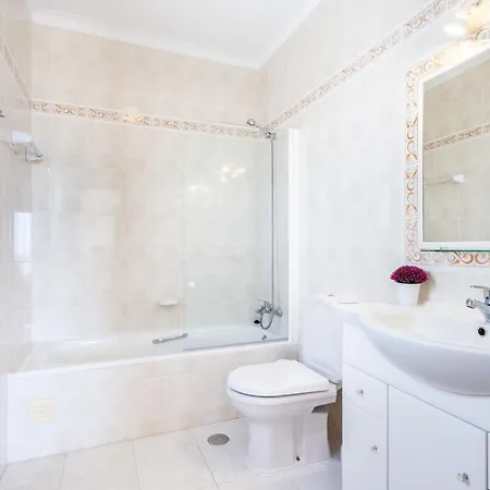 Coolhouses Algarve , 2 Bed W/ Sea View, Blue Ocean View Apartment Praia Da Luz